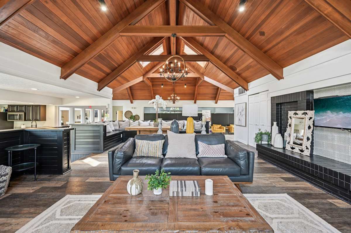 Island Club Apartments contemporary living room with wood ceiling - Columbus, OH