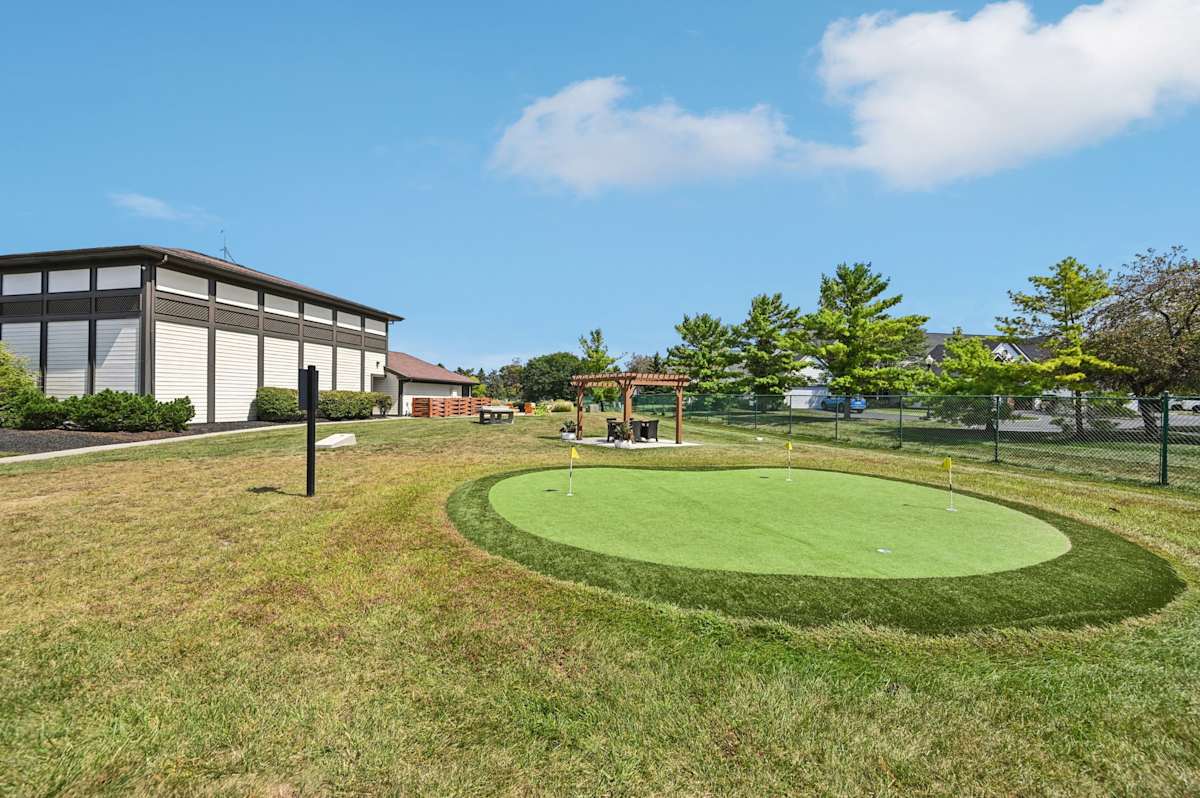 Island Club putting green - Columbus, OH