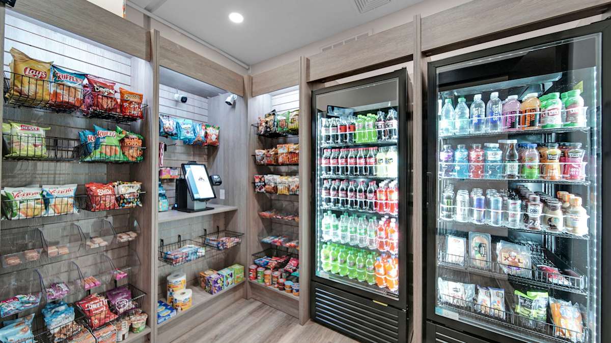 Bristol On Union Apartment Homes on-site mini market vending area - Memphis, TN