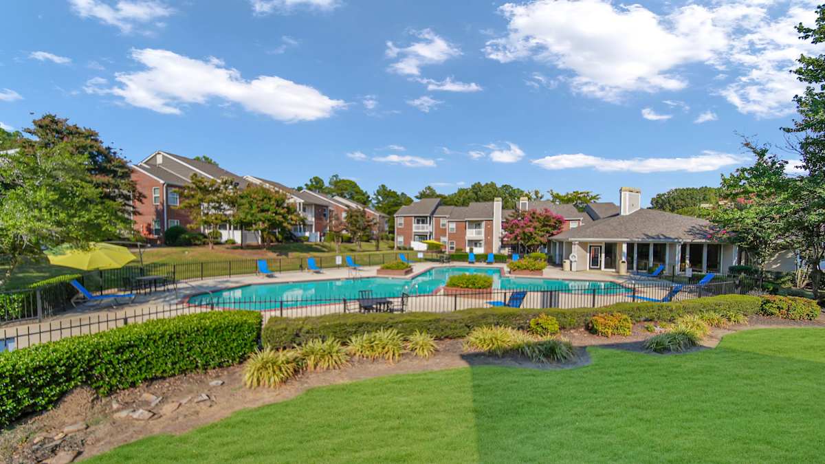 The Nova Apartments green space by the pool - Memphis, TN