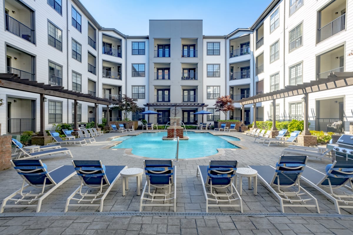 Bristol On Union Apartment Homes resort-style pool with loungers - Memphis, TN
