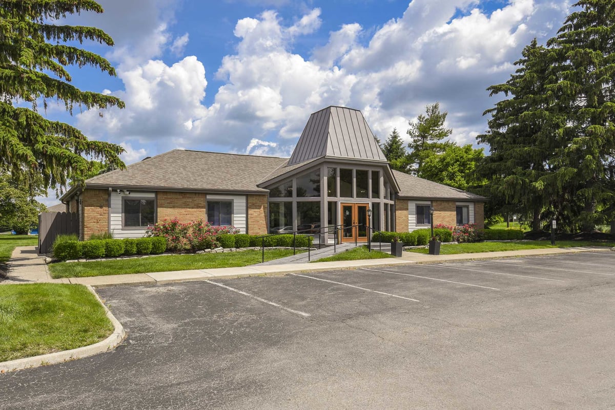 Karric Place of Dublin exterior building and parking - Dublin, OH