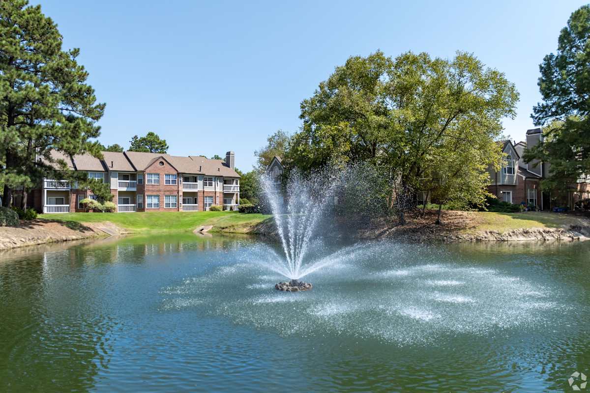 The Grove Germantown Apartments lake fountain exterior view - Germantown, TN