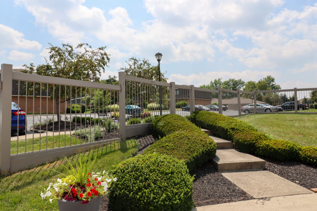 Property details for Rosebrook Village from Oakwood Management