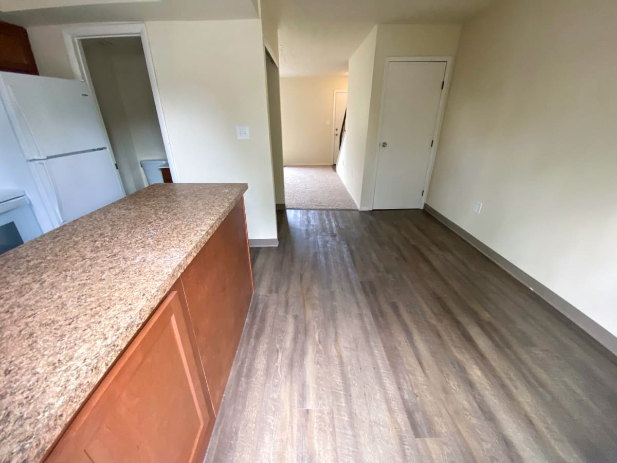 Photos and Video of Nicholas Square in Circleville, OH