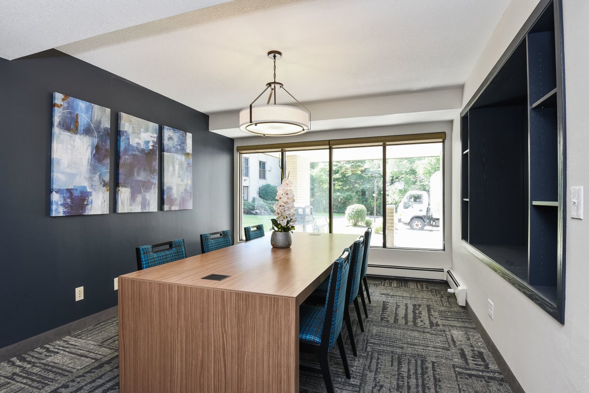 Apartments for Rent in St. Louis Park, MN | The Edge of Uptown