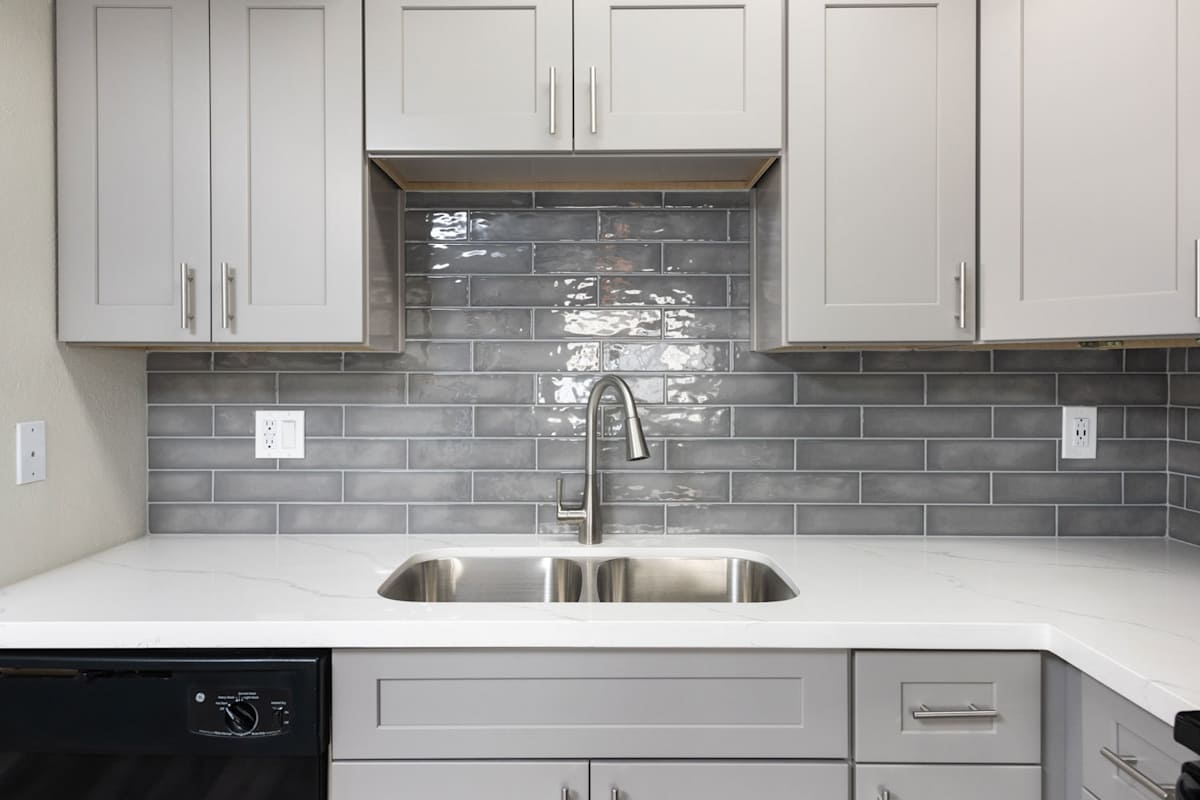 Apartment kitchen — representative home at Stonybrook Apartments.
