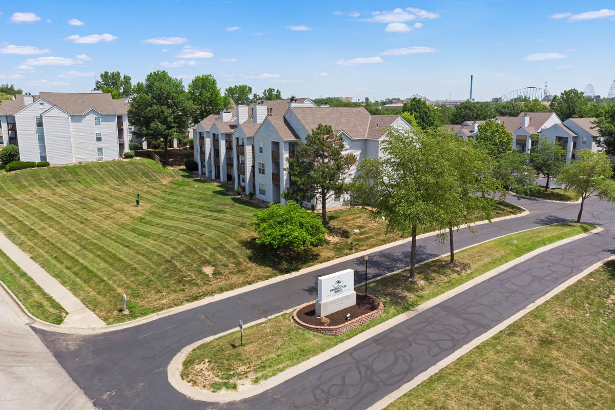 Pennighton Ridge Photos and Video of Bennington Ridge in Kansas City, MO