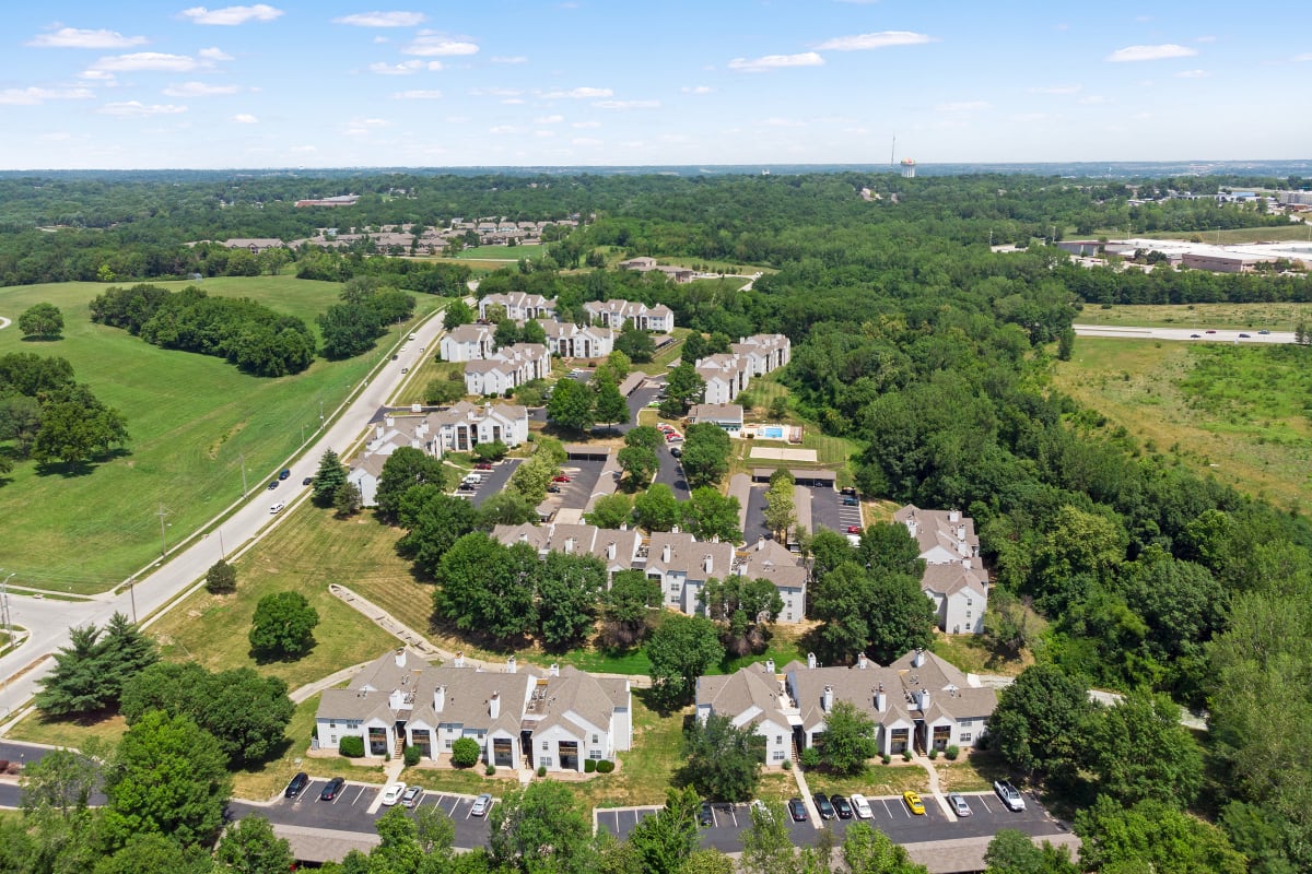 Pennighton Ridge Photos and Video of Bennington Ridge in Kansas City, MO
