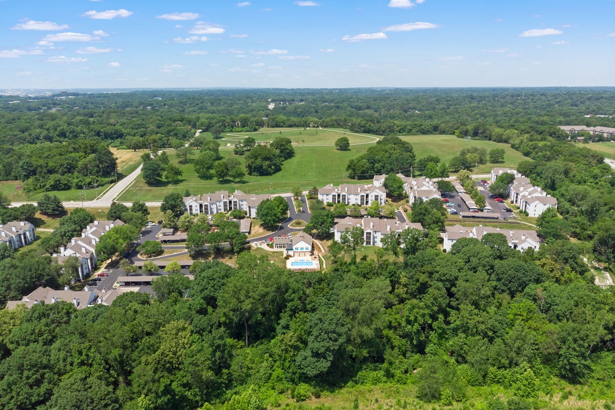 Pennighton Ridge Photos and Video of Bennington Ridge in Kansas City, MO