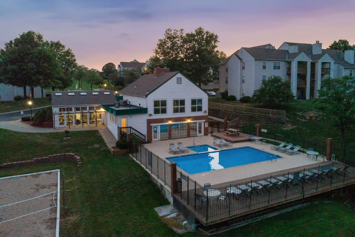 Pennighton Ridge Photos and Video of Bennington Ridge in Kansas City, MO