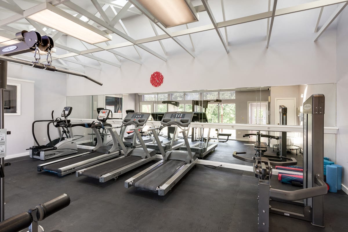 Pennighton Ridge Photos and Video of Bennington Ridge in Kansas City, MO