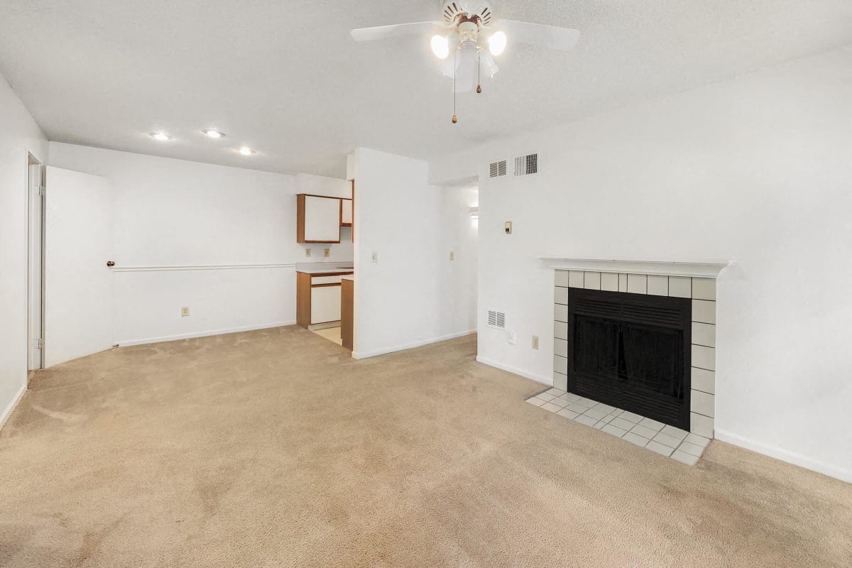Pennighton Ridge Photos and Video of Bennington Ridge in Kansas City, MO