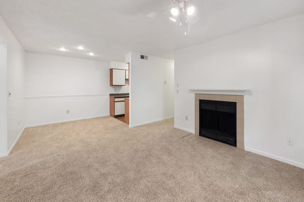 Pennighton Ridge Photos and Video of Bennington Ridge in Kansas City, MO