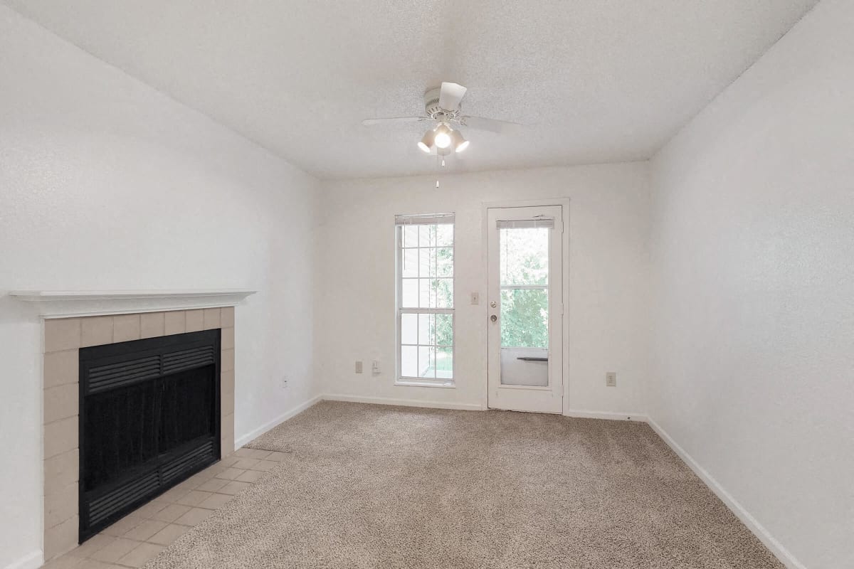 Pennighton Ridge Photos and Video of Bennington Ridge in Kansas City, MO