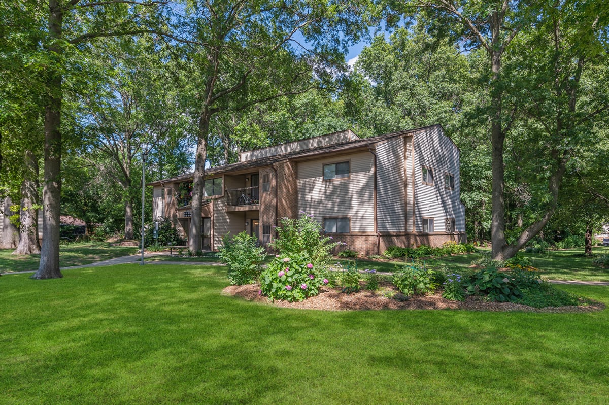 Photos and Video of Pine Creek Apartments Holland, MI in Holland, MI