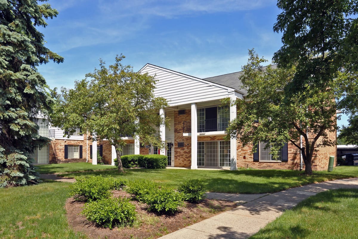 Photos and Video of Apple Ridge Apartments - Livonia, MI in Livonia, MI