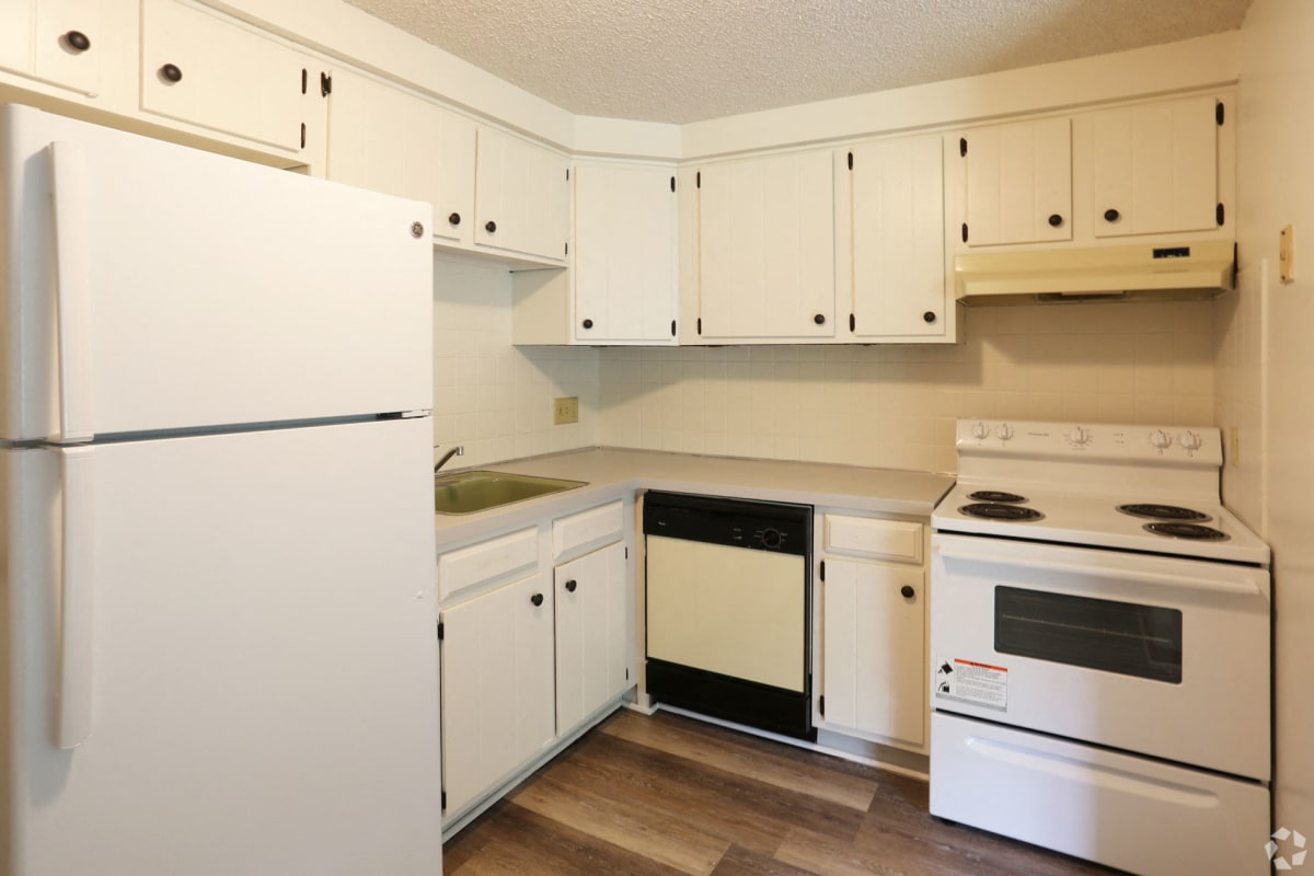 Photos and Video of Lincoln Square Apartments in Hamburg, NY