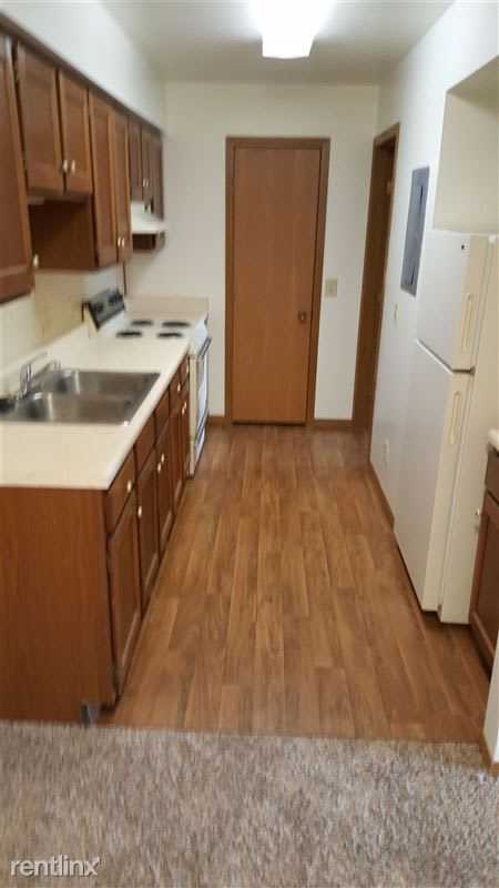 Knoll Creek Apartments