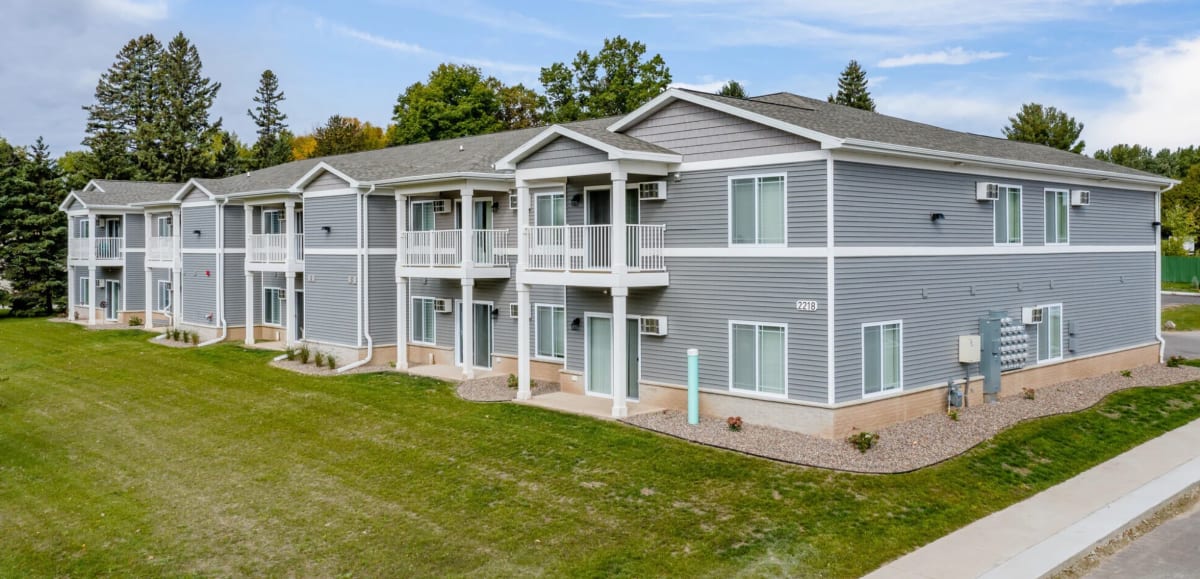 Photos and Video of Riverbank Apartments in Howard, WI