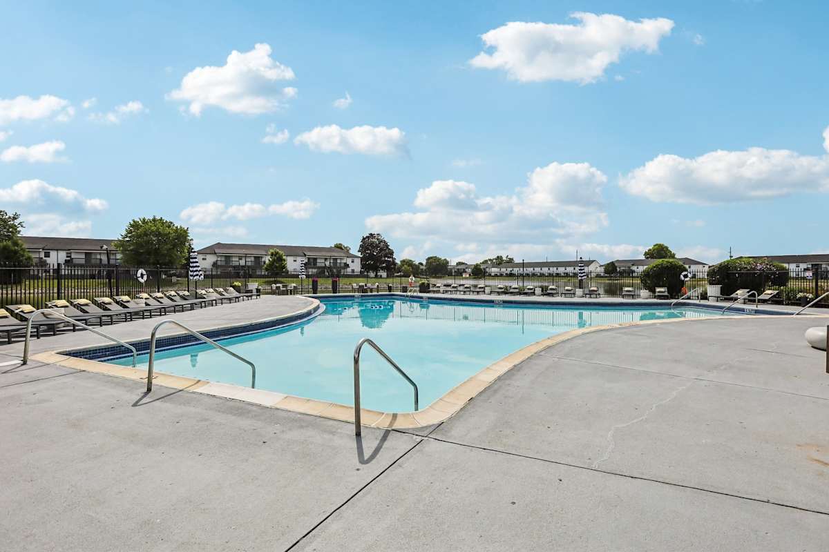Photos and Video of Lake Castleton Apartments in Indianapolis, IN