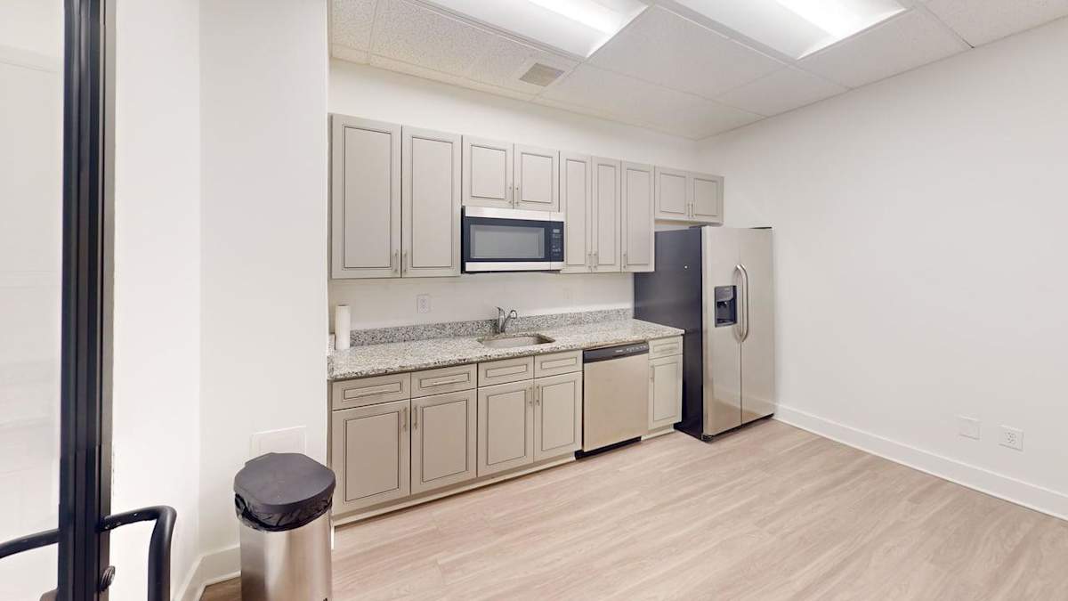 1010 Huntcliff Suite 1200 kitchenette photo - Atlanta, GA