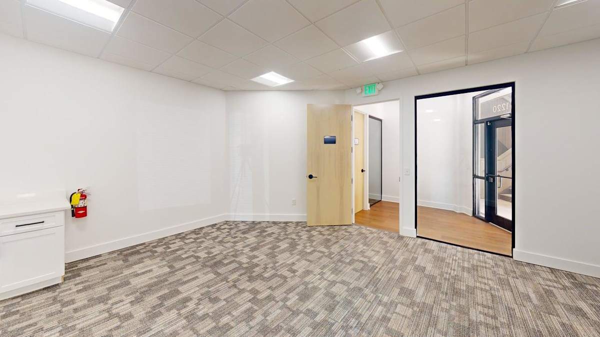 1010 Huntcliff Suite 1210 office interior - Atlanta, GA