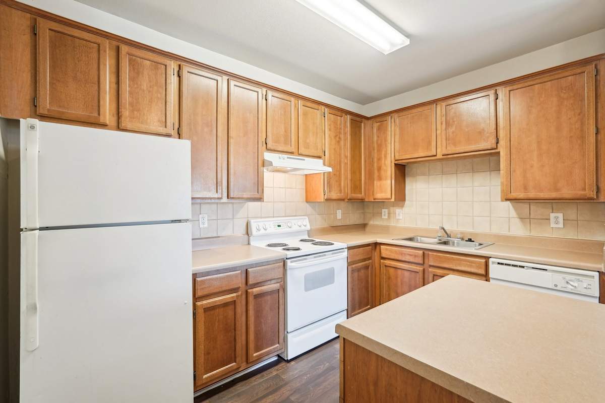 Wesley Stonecrest Apartments at Lithonia apartment kitchen photo - Stonecrest, GA