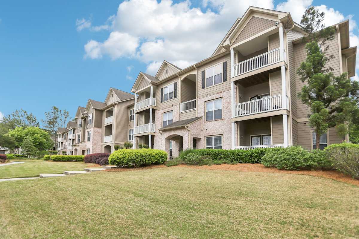 Wesley Kensington Apartments at Stonecrest apartment entry or living area - Stonecrest, GA