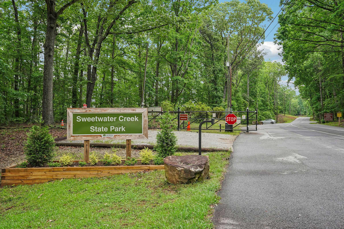 Wesley Hampstead Apartments at Douglasville community exterior - Lithia Springs, GA