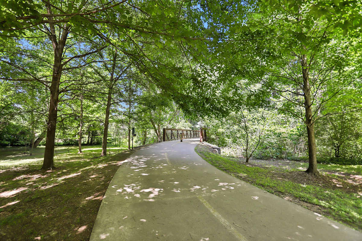 Wesley Townsend Apartments pool with lounge seating - Atlanta, GA