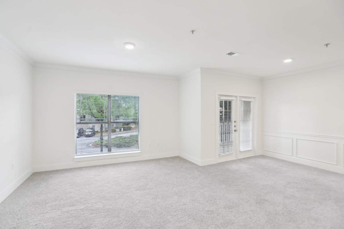 Wesley Kensington Apartments at Stonecrest apartment living space - Stonecrest, GA