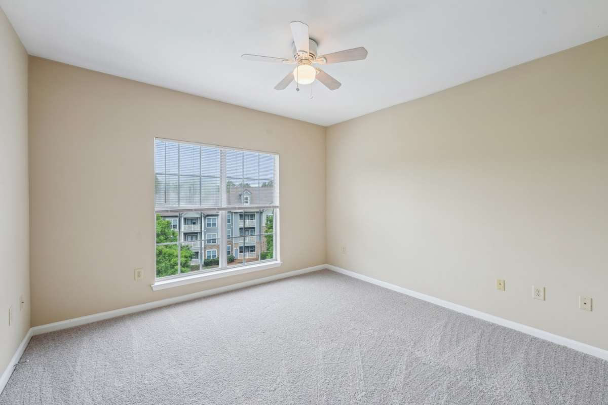 Stillwood Farms Apartments at Newnan apartment interior photo - Newnan, GA