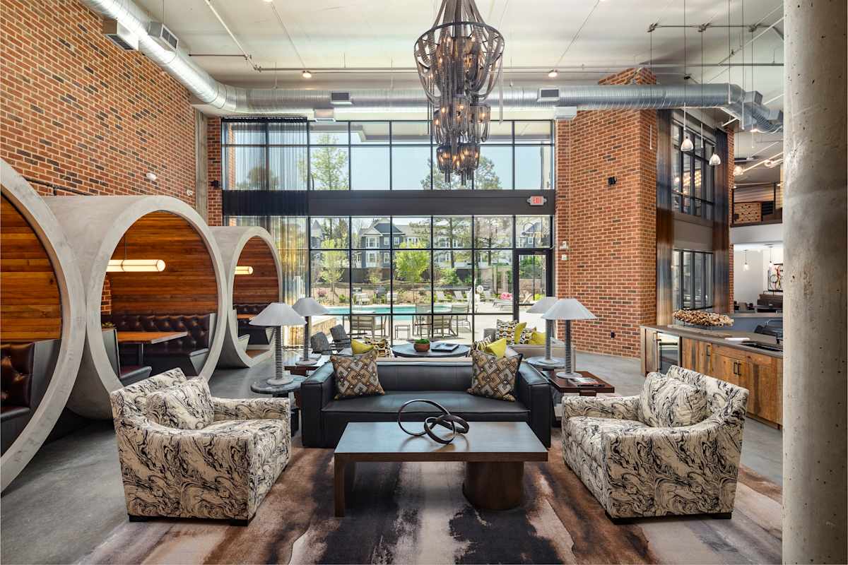 915 Glenwood Apartments on the Beltline interior kitchen and dining area - Atlanta, GA