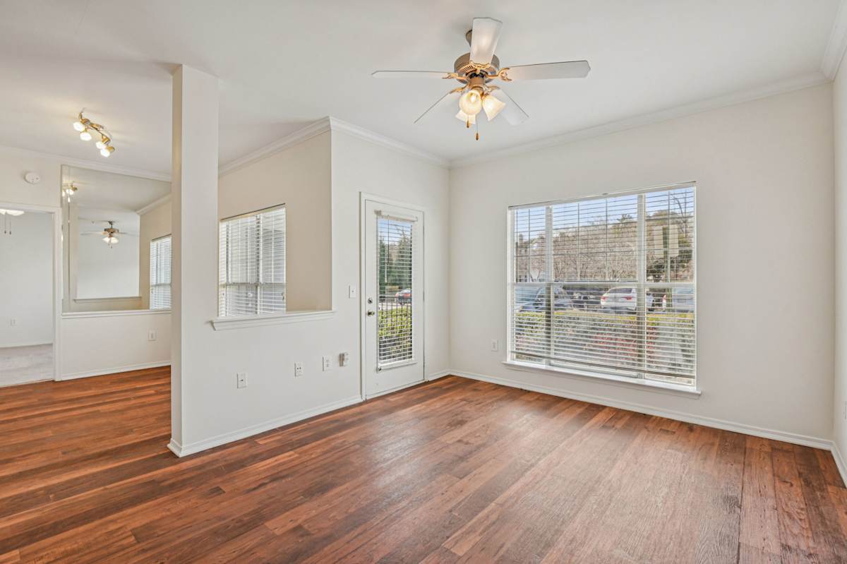 Wesley St. James Apartments apartment interior photo - Atlanta, GA