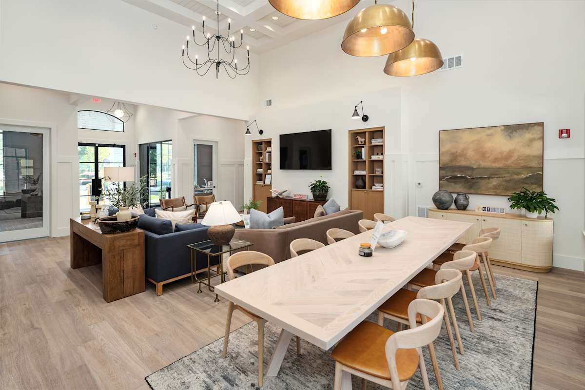 Wesley Kensington Apartments at Stonecrest apartment dining area - Stonecrest, GA