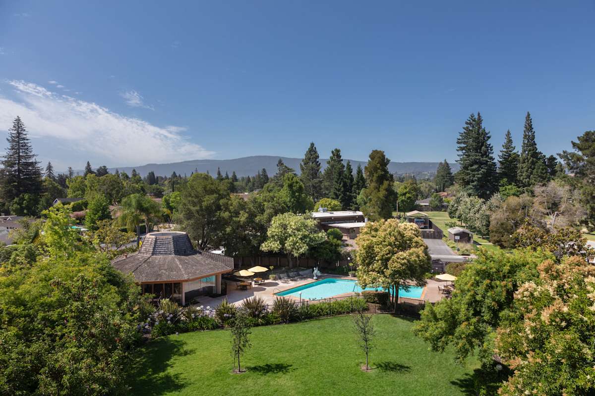 Apartments in Palo Alto, California | Photo Gallery