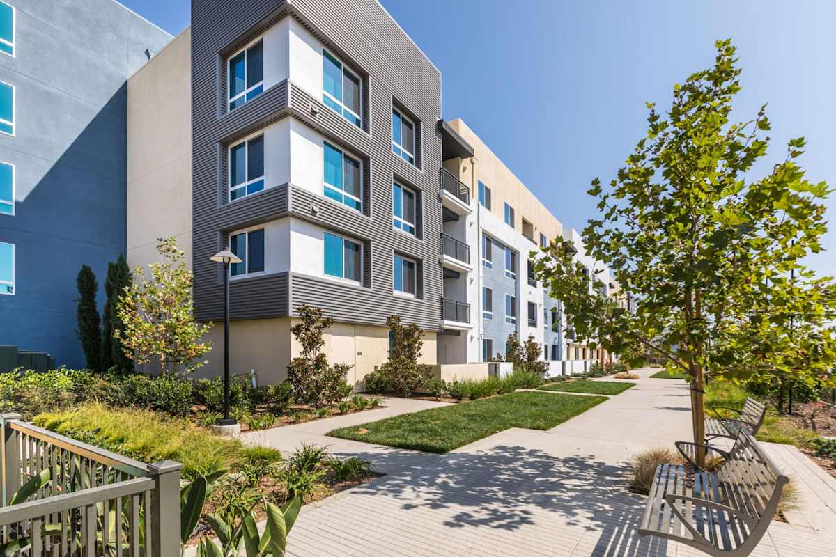 Curated visual reference: Picture Idea: Luxury Apartments For Rent In Irvine Ca