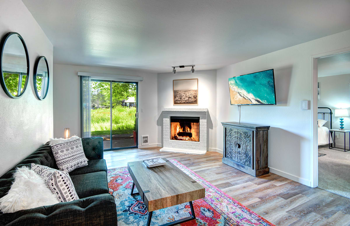 The Kirkland House: Living Room