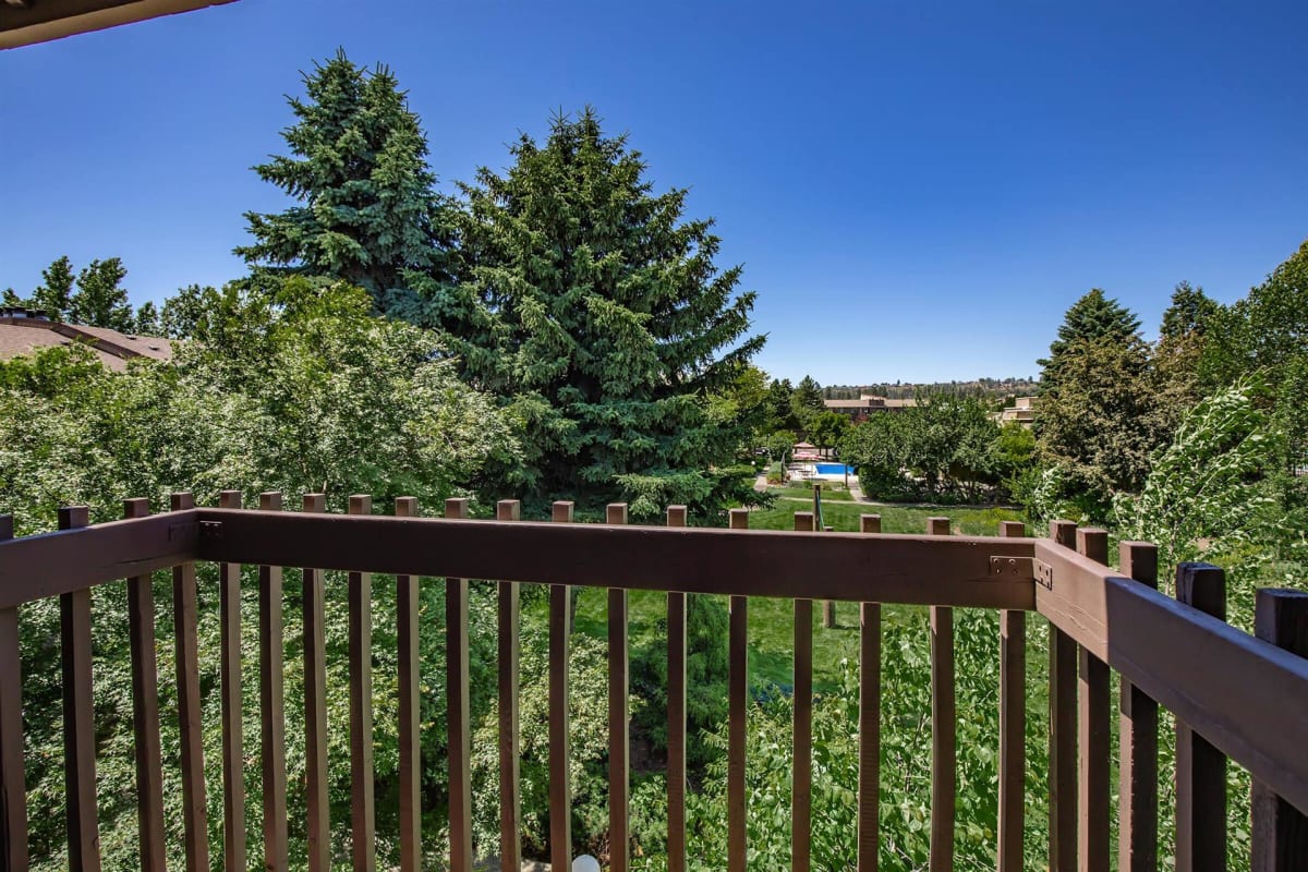 Photos and Video of Lincoln Village Apartments in Spokane, WA