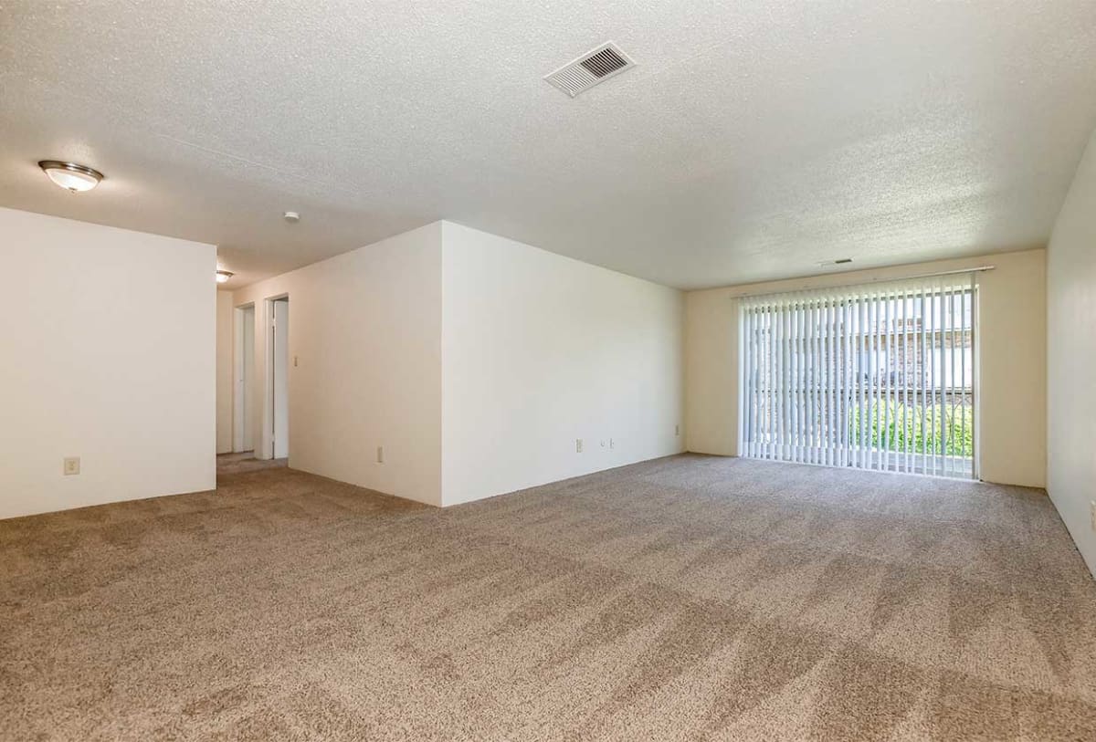 Apartments for Rent in 64131 Waldo Heights Photos