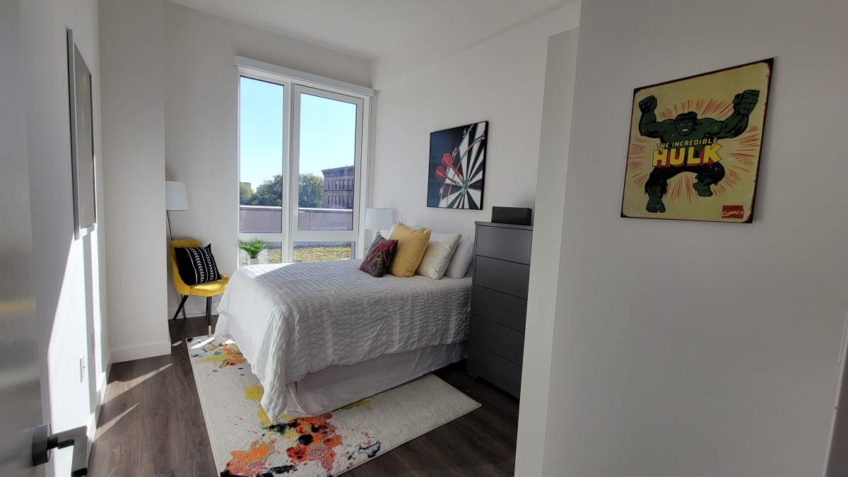 Photos and Video of 425 Grand Concourse in Bronx, NY