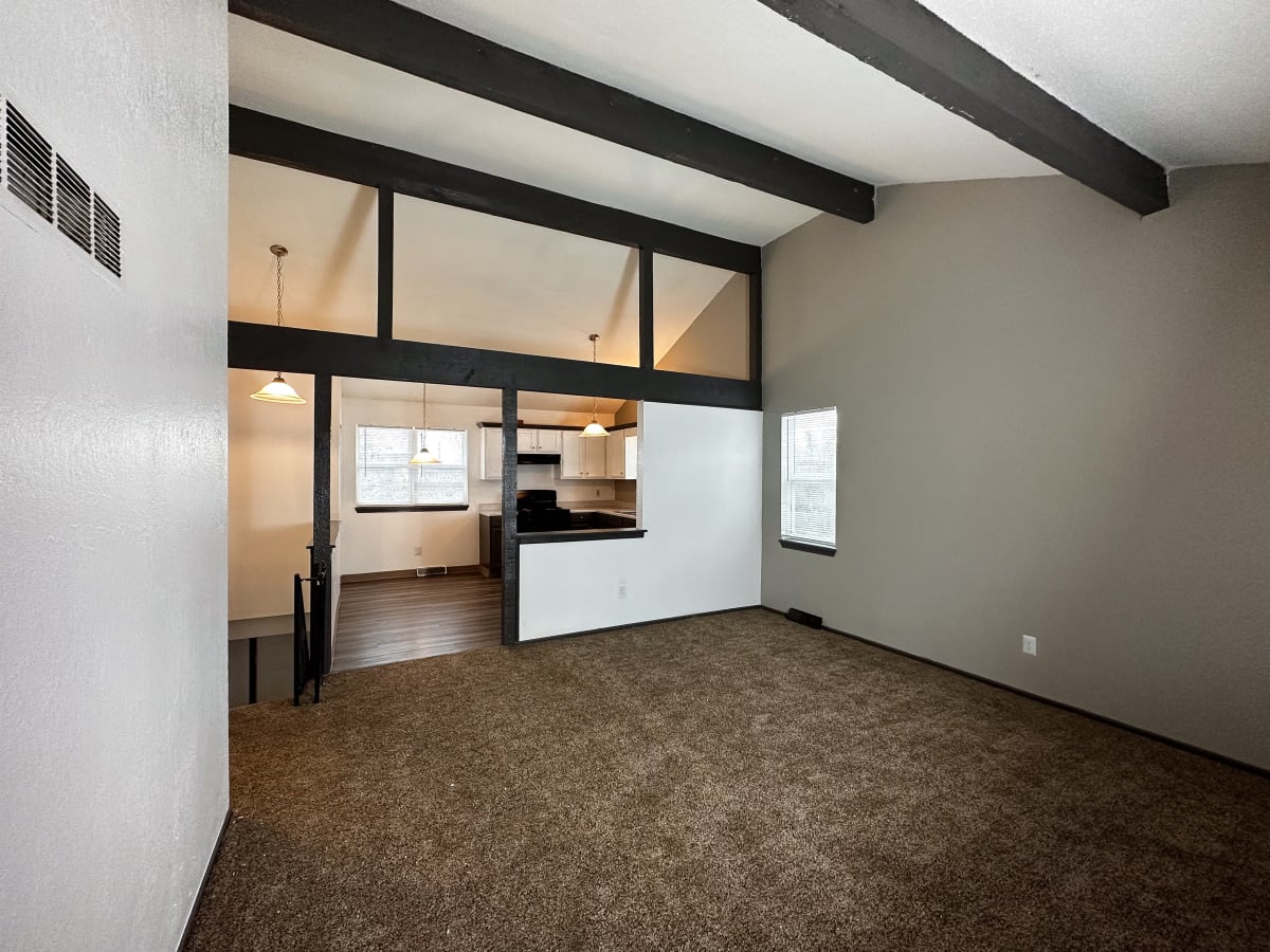 Photos and Video of Kingsridge East Apartments in Blue Springs, MO