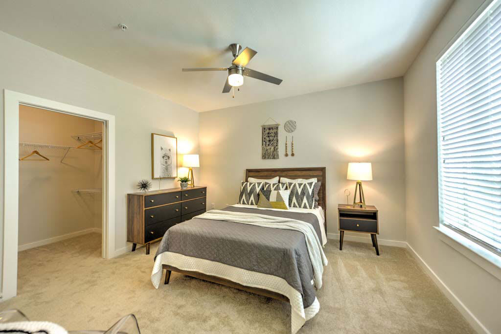 Apartments for Rent Bartram Park Luxor Club