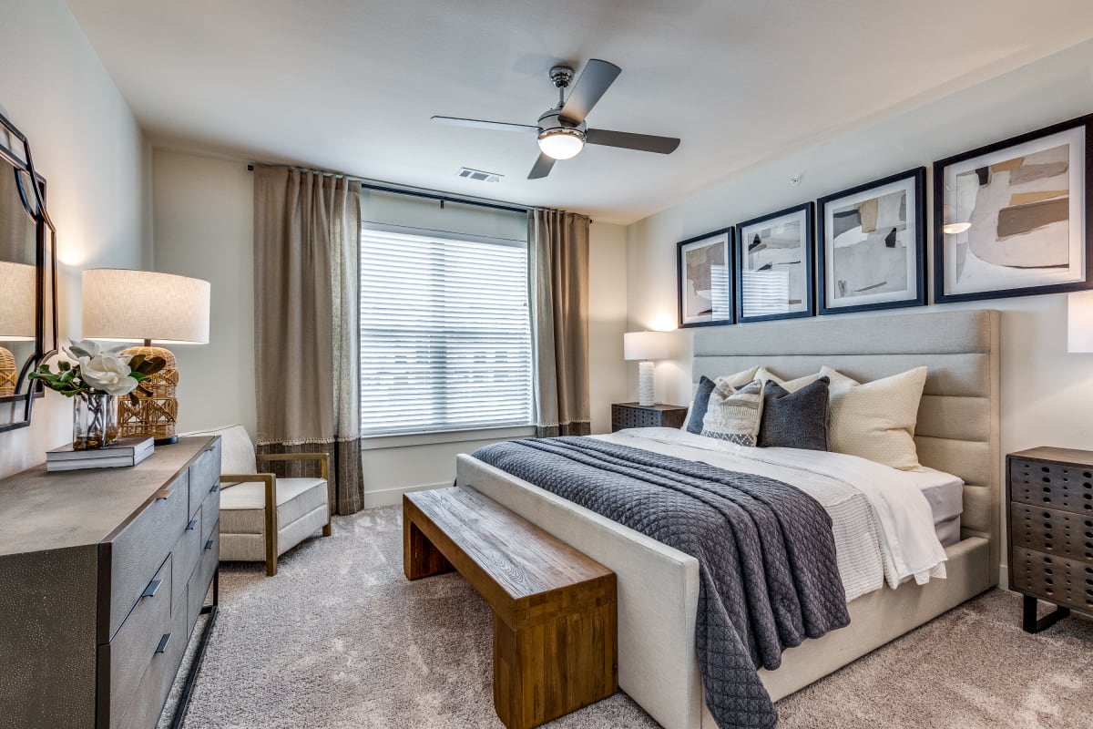 Photos and Video of Aura Southgate Apartments in Midlothian, TX