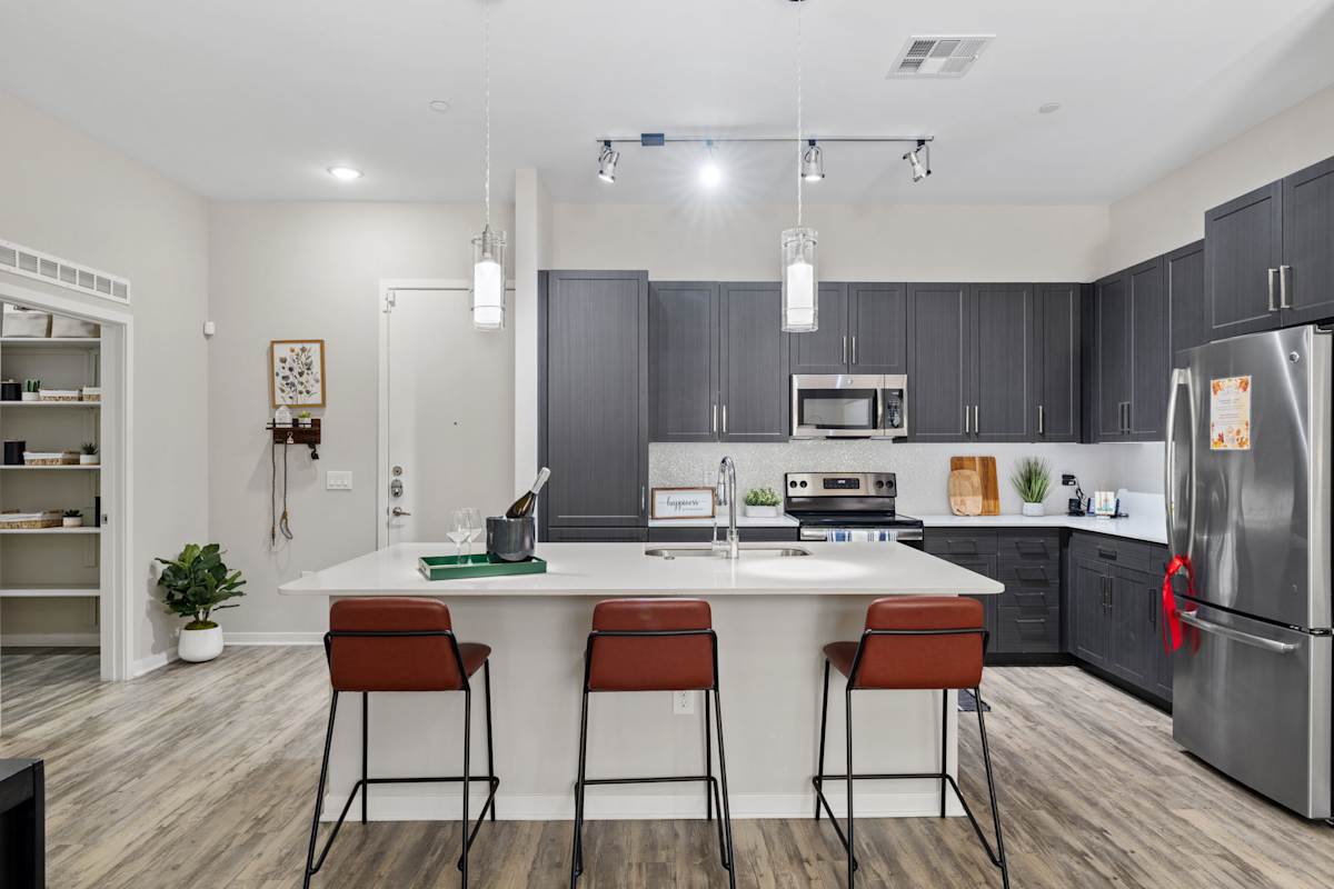 Axis Camelback | Apartments in Phoenix, AZ | RENTCafe