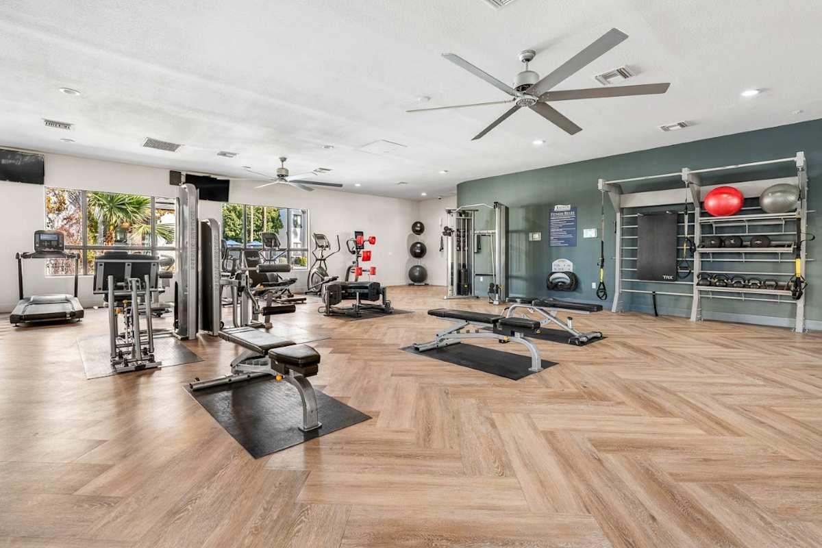 Fitness room at Bayside Apartments.