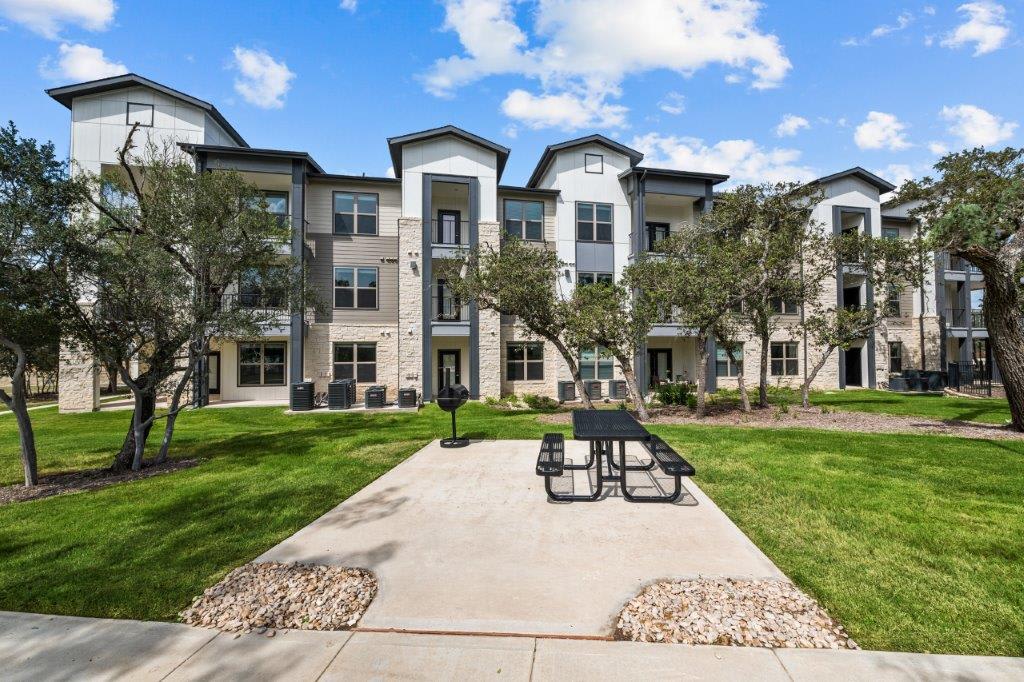 Photos and Video of Redbird Ridge Apartments in San Antonio, TX