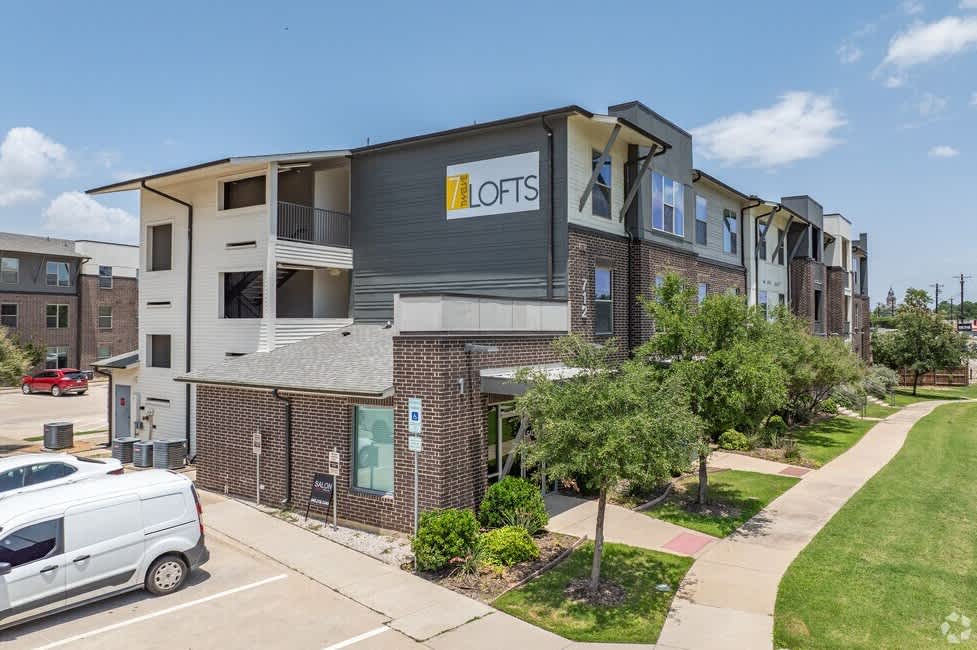Seven Twelve Apts apartment photo