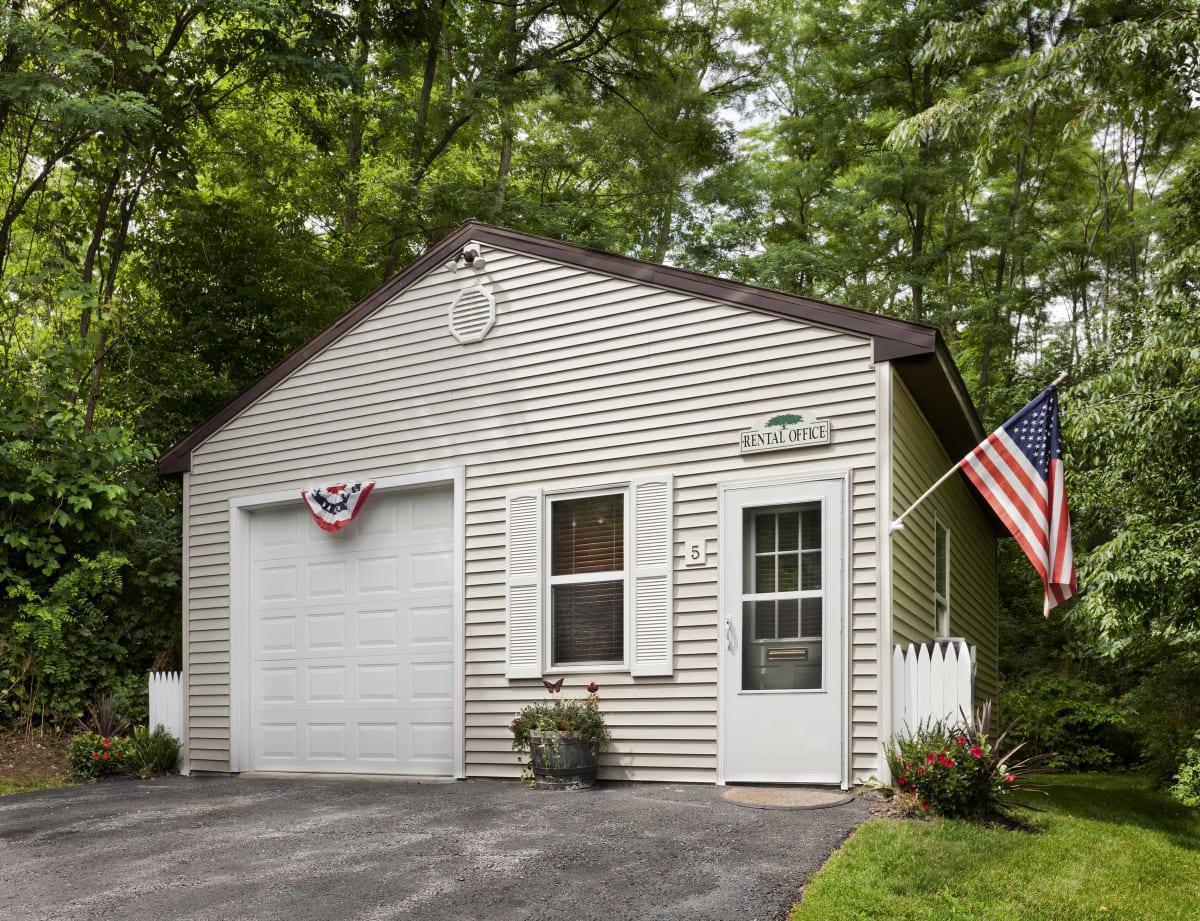 Photos and Video of Brookview Court Apartments in Schenectady NY